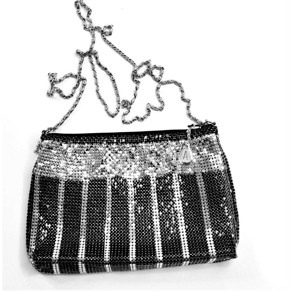 BLACK AND SILVER METAL MESH CROSSBODY PURSE BAG